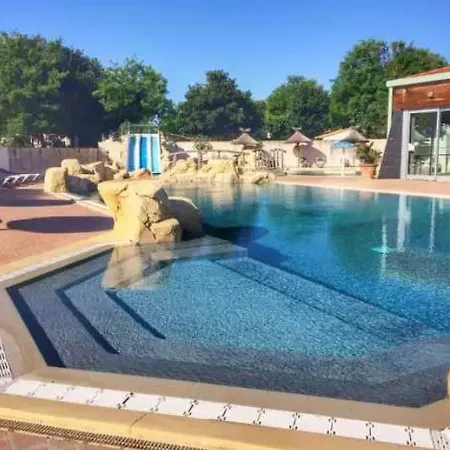 Camping 5 Etoiles - Piscine - Eeaibb Saint-Georges-d'Oleron Exterior photo