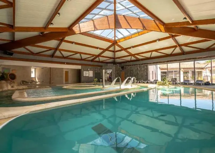 Camping 5 Etoiles - Piscine - Eeaibb