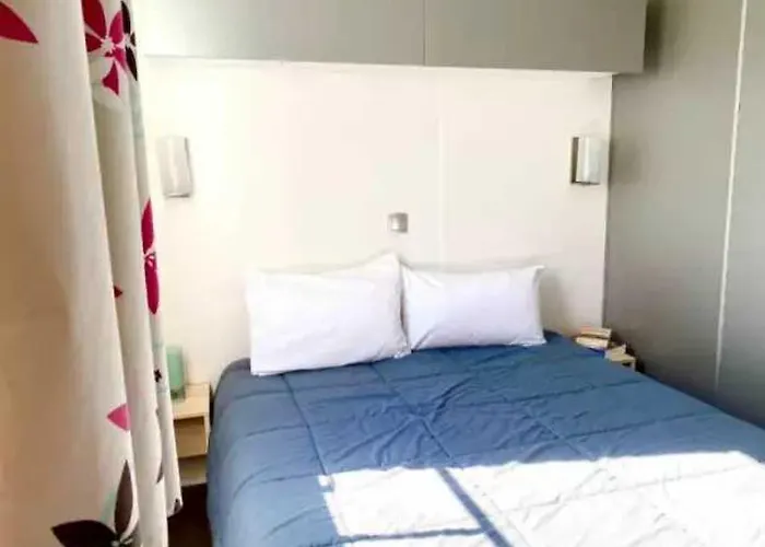 Camping 5 Etoiles - Piscine - Eeaibb