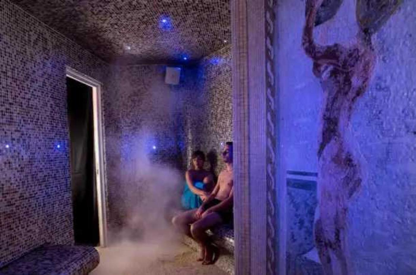 5 Etoiles - Piscine - Eeaibb