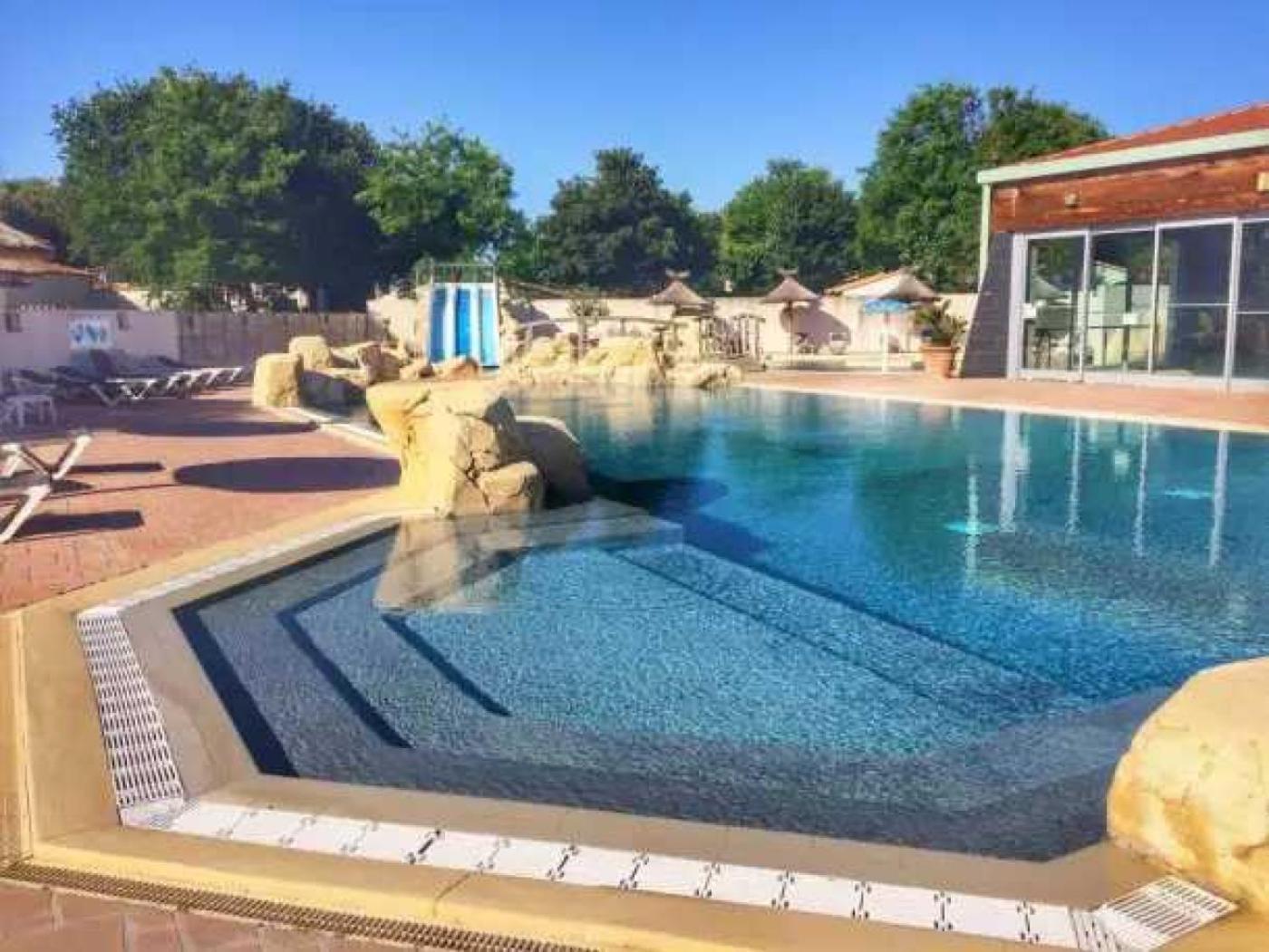 5 Etoiles - Piscine - Eeaibb