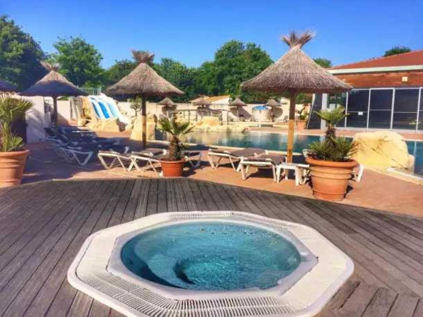 5 Etoiles - Piscine - Eeaibb Camping